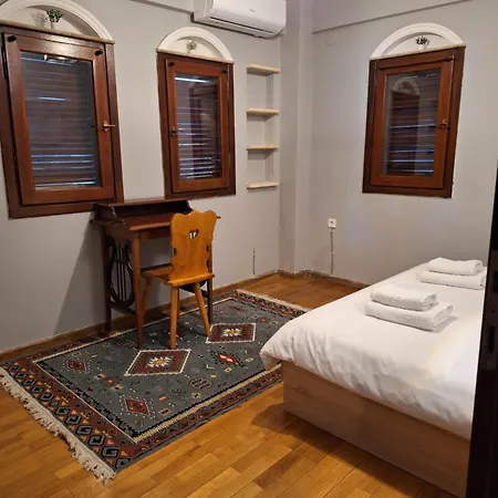 C.1 Elia Old_town Apartment